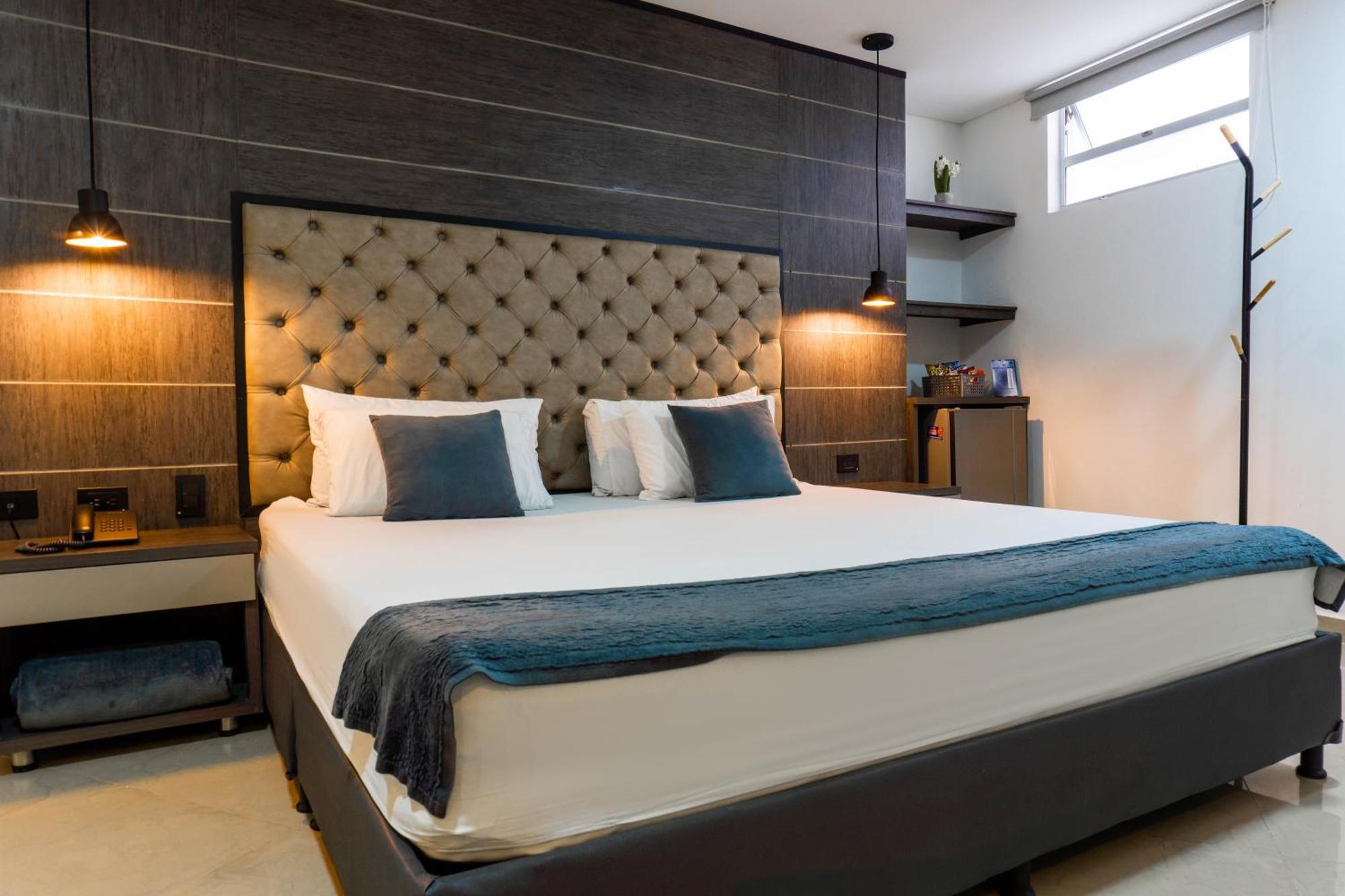 Hotel California City Μεντεγίν Εξωτερικό φωτογραφία