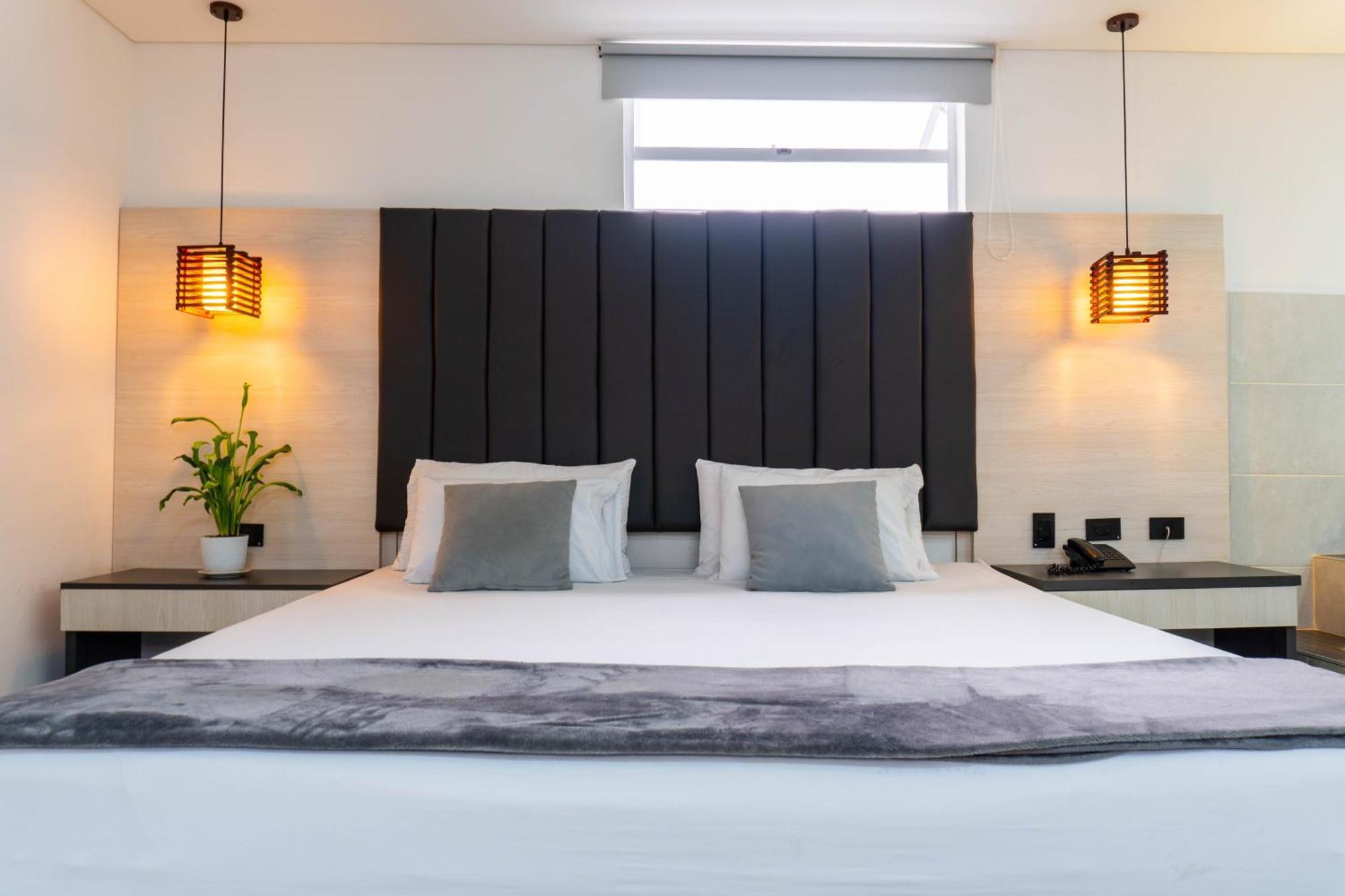 Hotel California City Μεντεγίν Εξωτερικό φωτογραφία